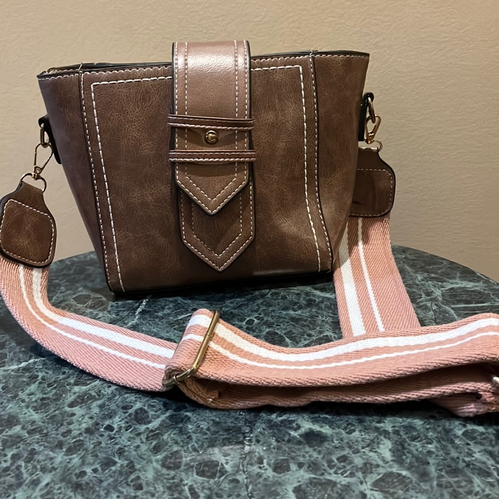 Light Brown/Pink shoulder purse